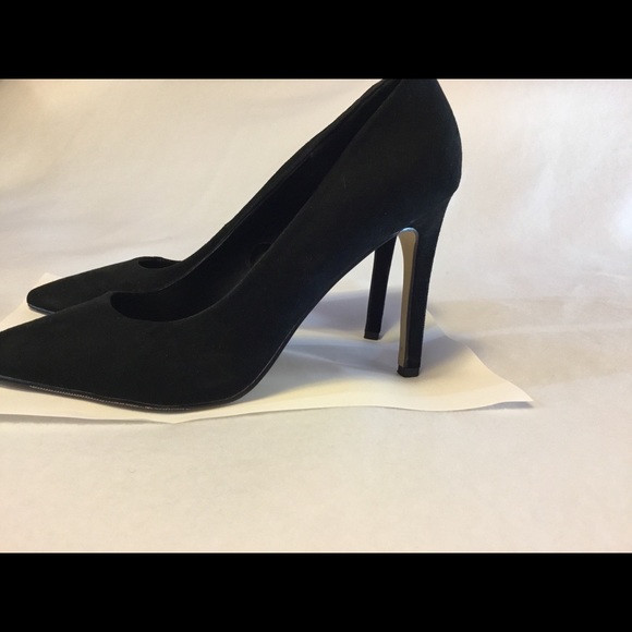 Basic Heels - Picture 3 of 4